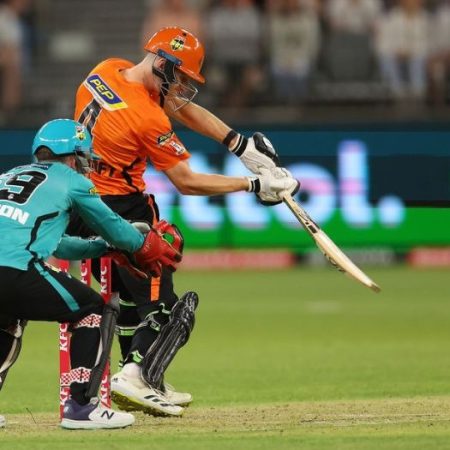 Perth Scorchers vs Brisbane Heat: BBL 23-24 Heat’s Undefeated Run Continues